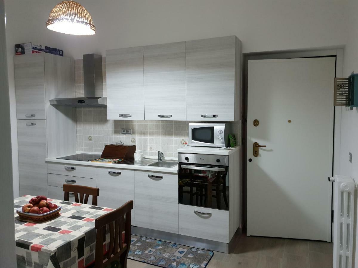 Appartamenti Dei Mille Нови Лигуре Екстериор снимка